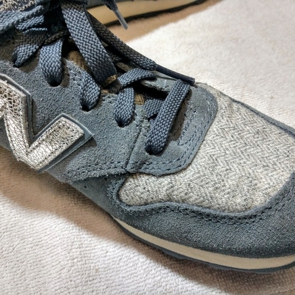 New Balance 696 Capsule Running Shoes Silver &Gray - Picture 8 of 8